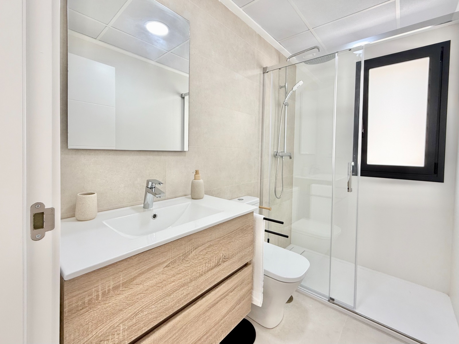 Apartment in Cox, Alicante, Spain 3 bedrooms, 117 sq.m. No. 151303