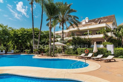 Takvåning till salu i Marbella, Malaga, Spanien 3 sovrum, 276 kvm. Nr. 157895 - foto 8
