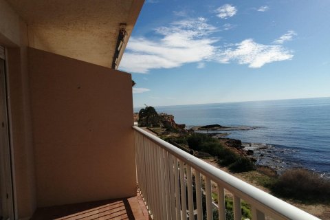 Apartamento en venta en Torrevieja, Alicante, España 3 dormitorios, 75 m2 No. 140391 - foto 1