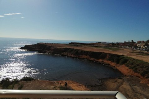 Apartamento en venta en Torrevieja, Alicante, España 3 dormitorios, 75 m2 No. 140391 - foto 5