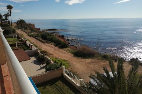 Apartamento en venta en Torrevieja, Alicante, España 3 dormitorios, 75 m2 No. 140391 - foto 2