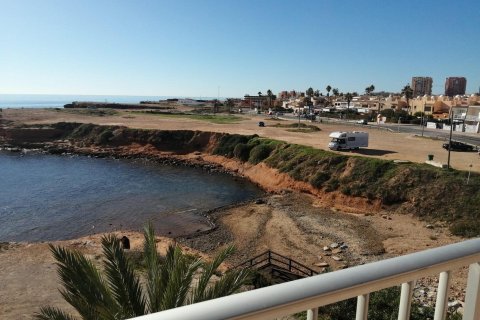 Apartamento en venta en Torrevieja, Alicante, España 3 dormitorios, 75 m2 No. 140391 - foto 3