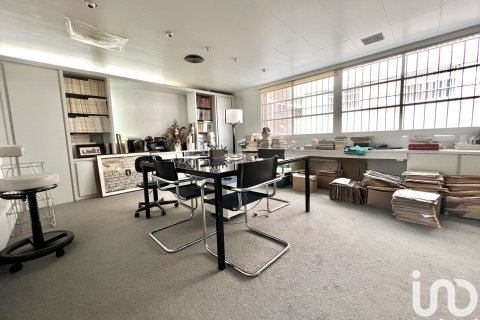 Продажа коммерческой недвижимости в Барселона, Испания 1 спальня, 184м2 №153112 - фото 22