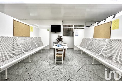 Продажа коммерческой недвижимости в Барселона, Испания 1 спальня, 184м2 №153112 - фото 5