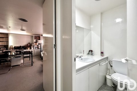 Продажа коммерческой недвижимости в Барселона, Испания 1 спальня, 184м2 №153112 - фото 20