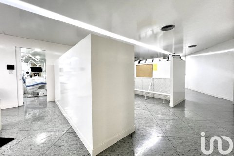 Продажа коммерческой недвижимости в Барселона, Испания 1 спальня, 184м2 №153112 - фото 6