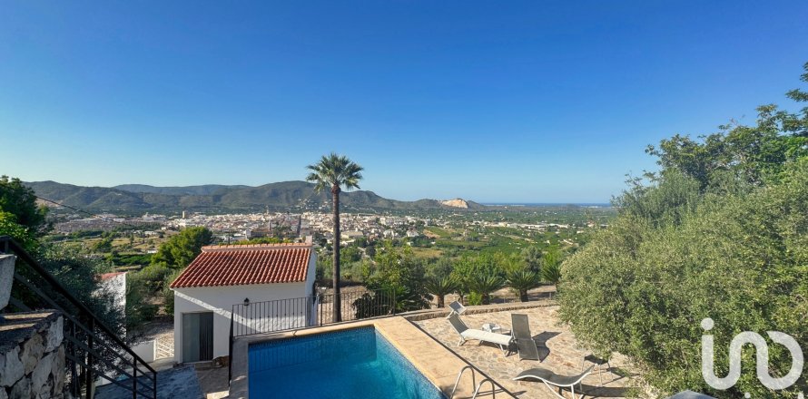 Дом в Пего, Аликанте, Испания 2 спальни, 71м2 №153109