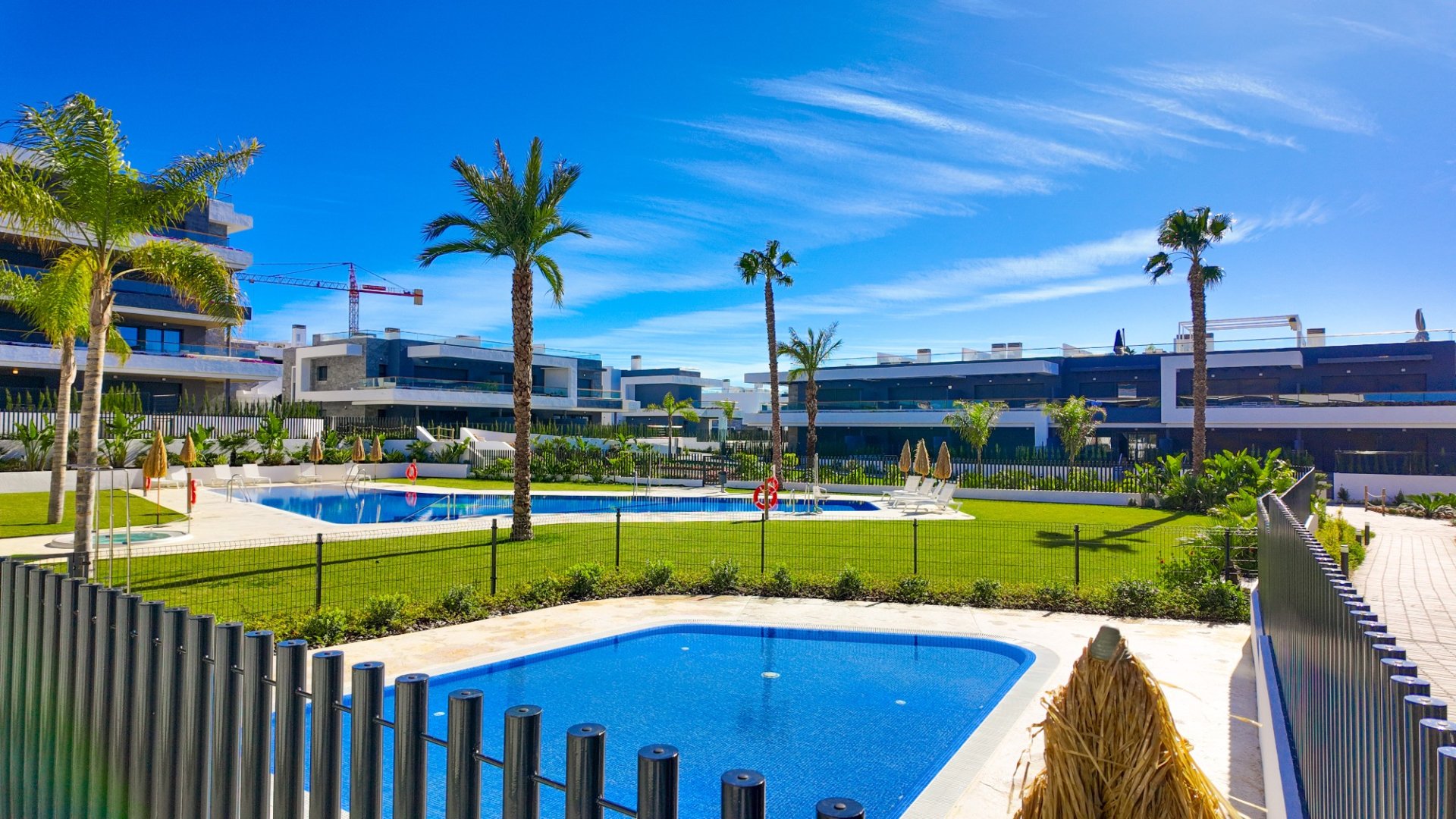 Rindu māja Torrevieja, Alicante, Spānijā 3 istabas, 261 m2 Nr. 147419