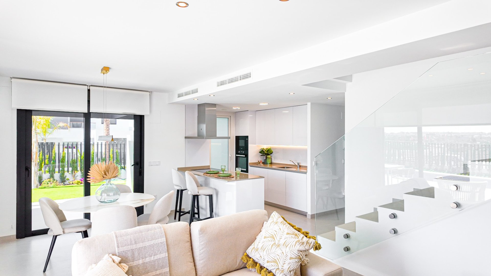 Rindu māja Torrevieja, Alicante, Spānijā 3 istabas, 261 m2 Nr. 147419