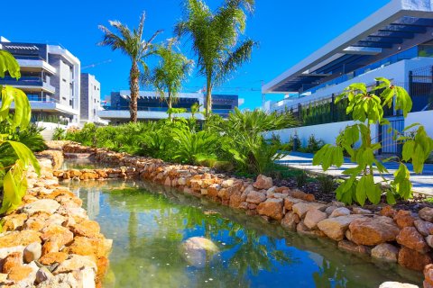 Apartment for sale in Torrevieja, Alicante, Spain 2 bedrooms, 98 sq.m. No. 147420 - photo 19