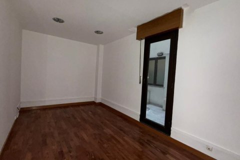 Oficina en alquiler en Principado De Andorra (Ninguna Poblacion Tiene C.P.), Lérida, España 115 m2 No. 160447 - foto 8