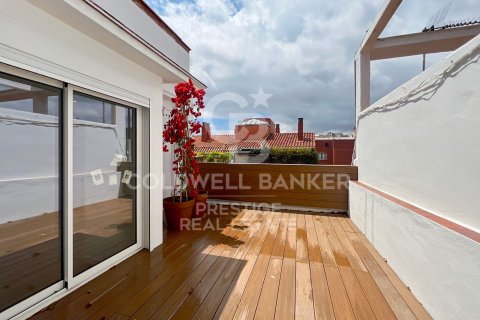 Kattohuoneisto Barcelona, Espanja 3 makuuhuonetta, 150 m2 No. 160446