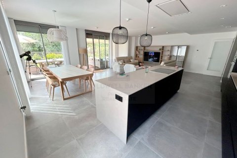 Wohnung zur Miete in Salou, Tarragona, Spanien 4 Schlafzimmer, 152 m2 Nr. 160492 - Foto 2