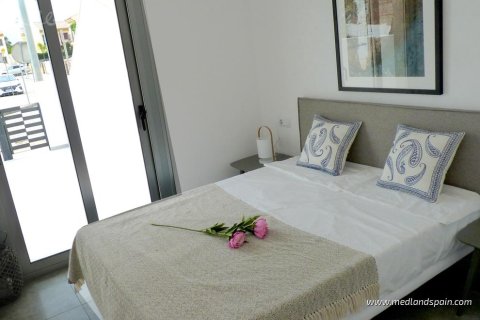 Продажа таухауса Пилар де ла Орадада, Аликанте, Испания 3 спальни, 114м2 №139642 - фото 5