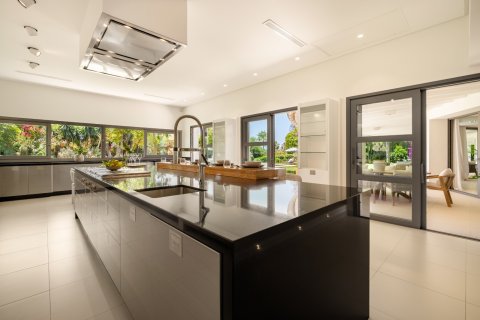 Willa w Marbella, Malaga, Hiszpania 5 sypialni, 722 mkw. nr 161960 – zdjęcie 9