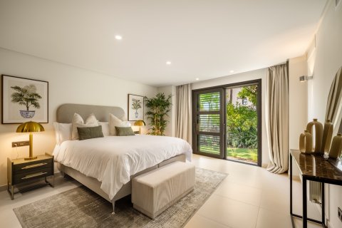 Willa w Marbella, Malaga, Hiszpania 5 sypialni, 722 mkw. nr 161960 – zdjęcie 12