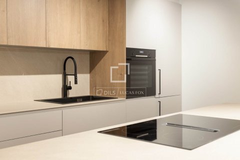 Apartment à vendre à Barcelona, Espagne, 2 chambres, 125 m2 No. 150541 - photo 10