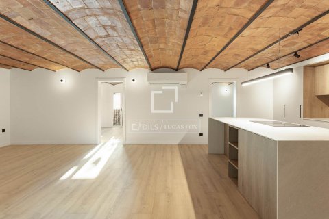 Apartment à vendre à Barcelona, Espagne, 2 chambres, 125 m2 No. 150541 - photo 2