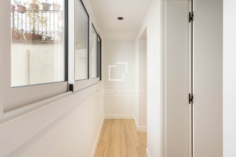 Apartment à vendre à Barcelona, Espagne, 2 chambres, 125 m2 No. 150541 - photo 21