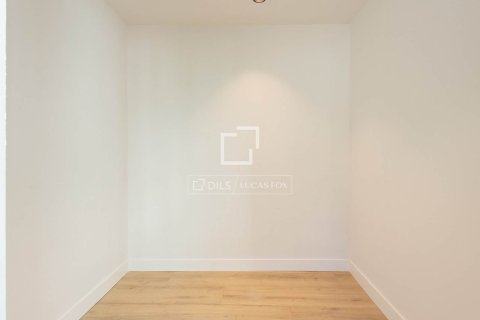 Apartment à vendre à Barcelona, Espagne, 2 chambres, 125 m2 No. 150541 - photo 26
