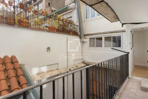 Apartment à vendre à Barcelona, Espagne, 2 chambres, 125 m2 No. 150541 - photo 29