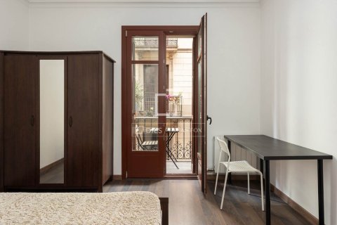 Apartment à vendre à Barcelona, Espagne, 4 chambres, 107 m2 No. 150542 - photo 23