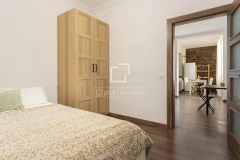 Apartment à vendre à Barcelona, Espagne, 4 chambres, 107 m2 No. 150542 - photo 13