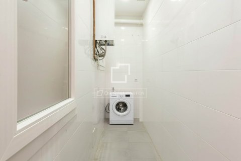 Apartment à vendre à Barcelona, Espagne, 4 chambres, 107 m2 No. 150542 - photo 19