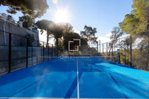 Villa for sale in Arenys de Munt, Barcelona, Spain 7 bedrooms, 346 sq.m. No. 150543 - photo 9