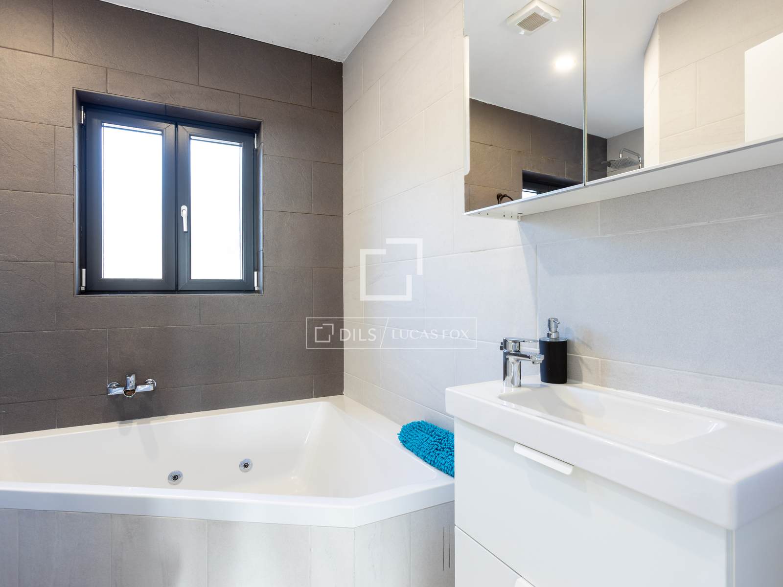 Villa i Arenys de Munt, Barcelona, Spanien 7 sovrum, 346 kvm. Nr. 150543