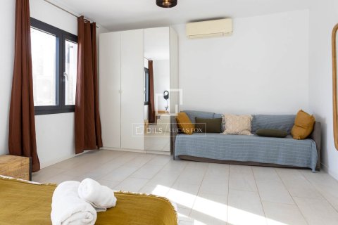 Villa for sale in Arenys de Munt, Barcelona, Spain 7 bedrooms, 346 sq.m. No. 150543 - photo 24