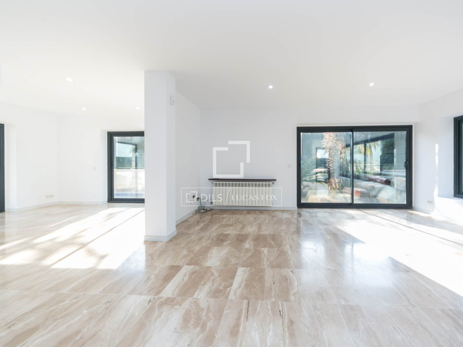 Villa a Sant Cugat Del Valles, Barcelona, Spagna 4 camere da letto, 587 mq. N° 150538
