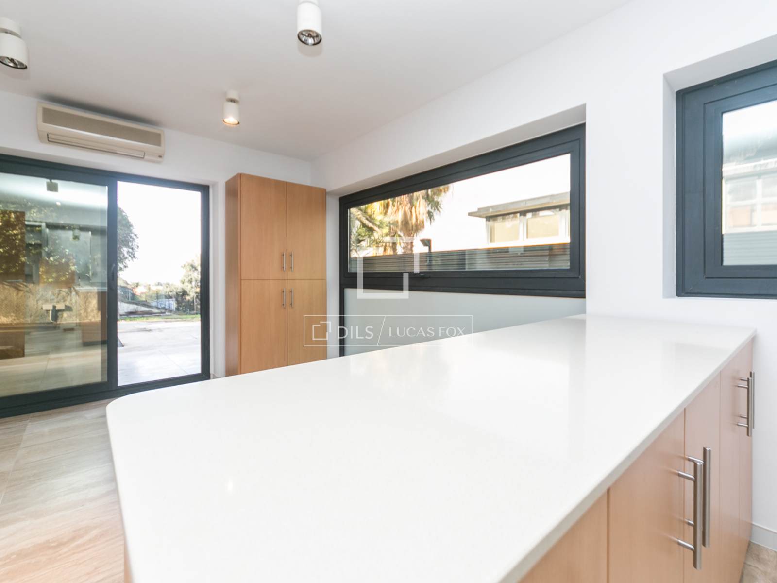 Villa a Sant Cugat Del Valles, Barcelona, Spagna 4 camere da letto, 587 mq. N° 150538