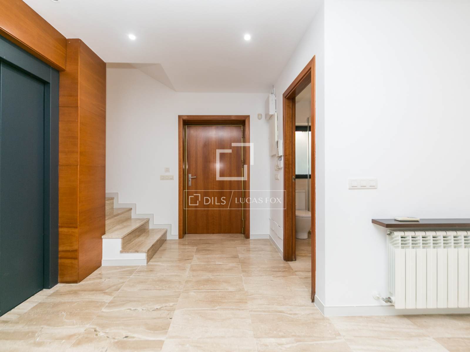 Villa a Sant Cugat Del Valles, Barcelona, Spagna 4 camere da letto, 587 mq. N° 150538