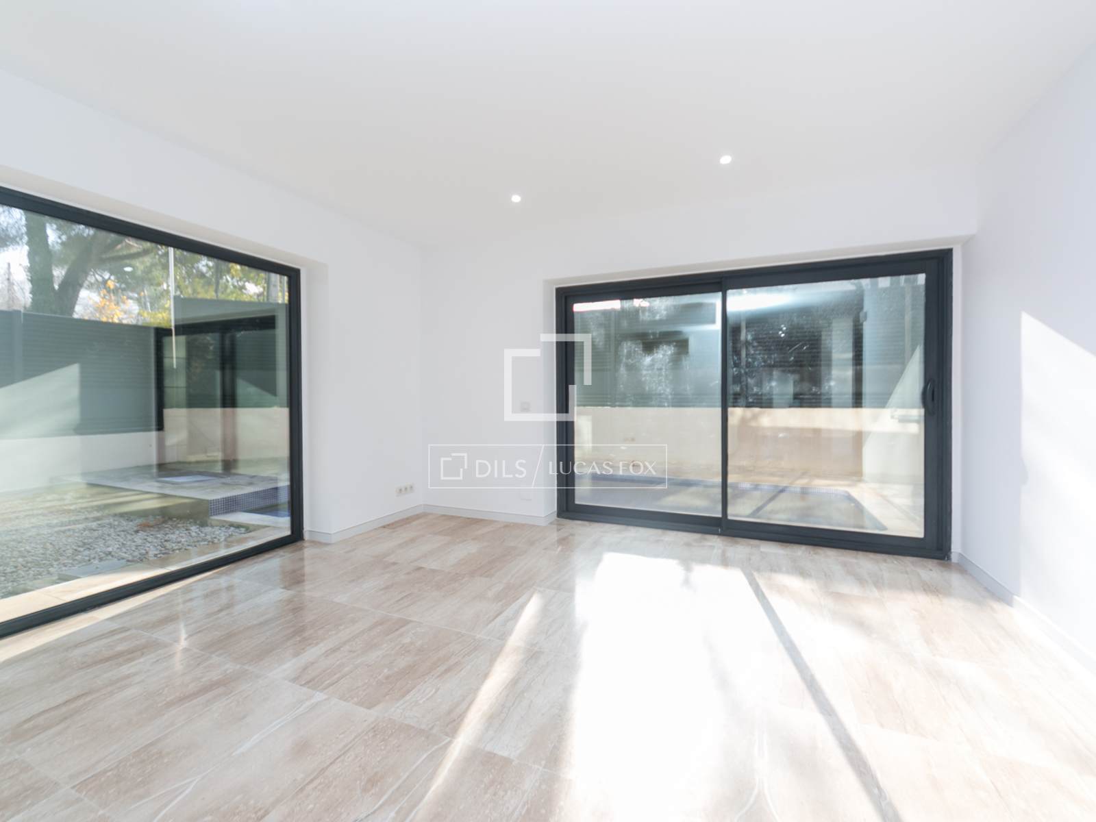 Villa a Sant Cugat Del Valles, Barcelona, Spagna 4 camere da letto, 587 mq. N° 150538