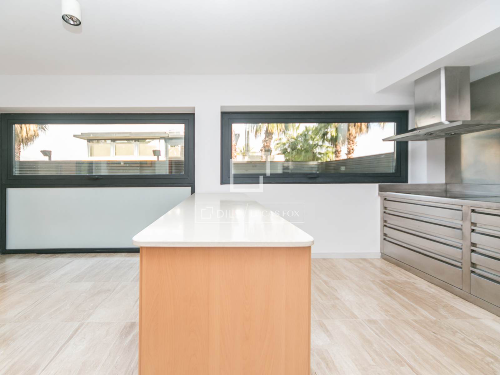 Villa a Sant Cugat Del Valles, Barcelona, Spagna 4 camere da letto, 587 mq. N° 150538