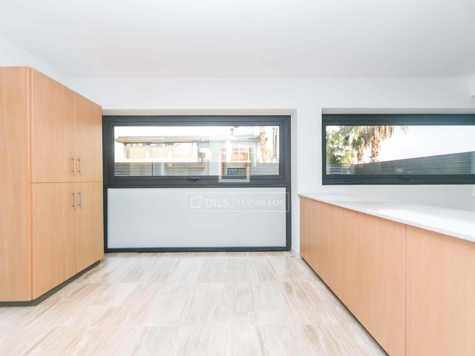 Villa a Sant Cugat Del Valles, Barcelona, Spagna 4 camere da letto, 587 mq. N° 150538