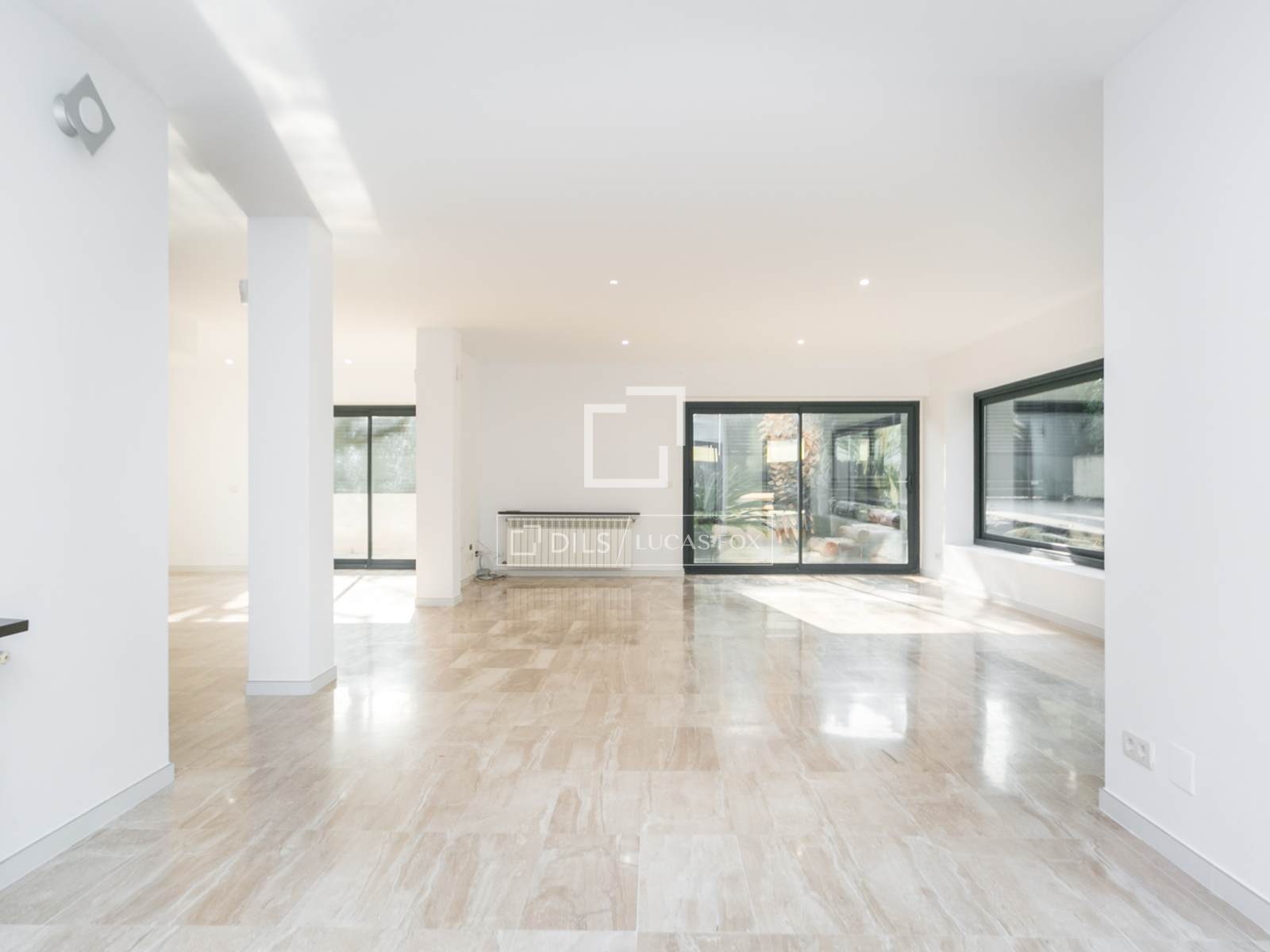 Villa a Sant Cugat Del Valles, Barcelona, Spagna 4 camere da letto, 587 mq. N° 150538