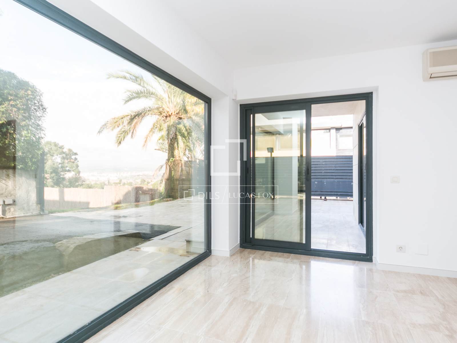 Villa a Sant Cugat Del Valles, Barcelona, Spagna 4 camere da letto, 587 mq. N° 150538