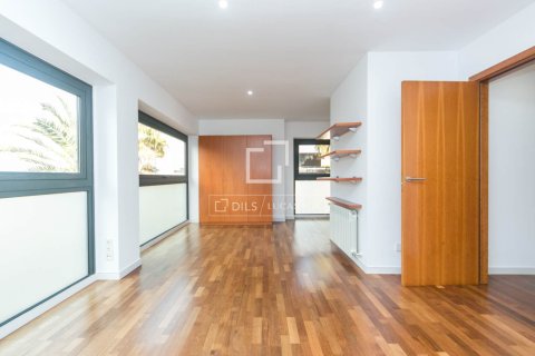Villa for sale in Valldoreix, Barcelona, Spain 4 bedrooms, 587 sq.m. No. 150538 - photo 30
