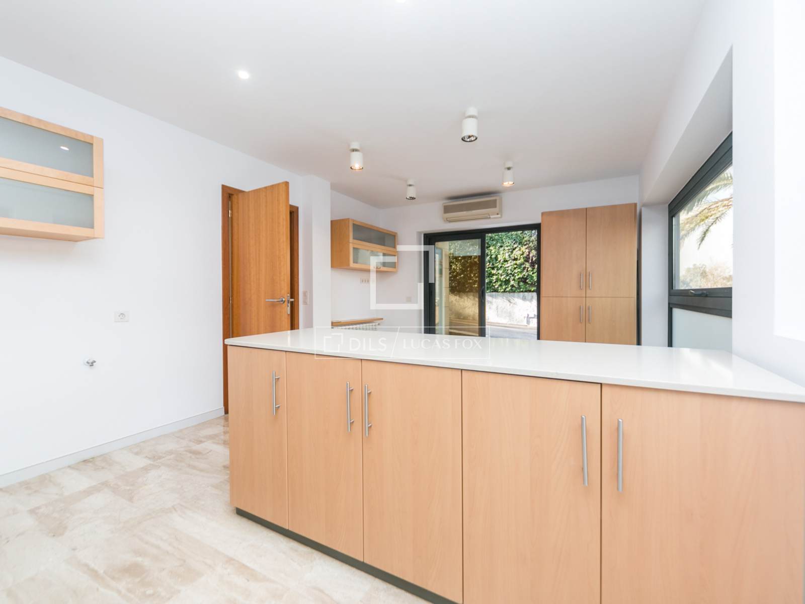 Villa a Sant Cugat Del Valles, Barcelona, Spagna 4 camere da letto, 587 mq. N° 150538