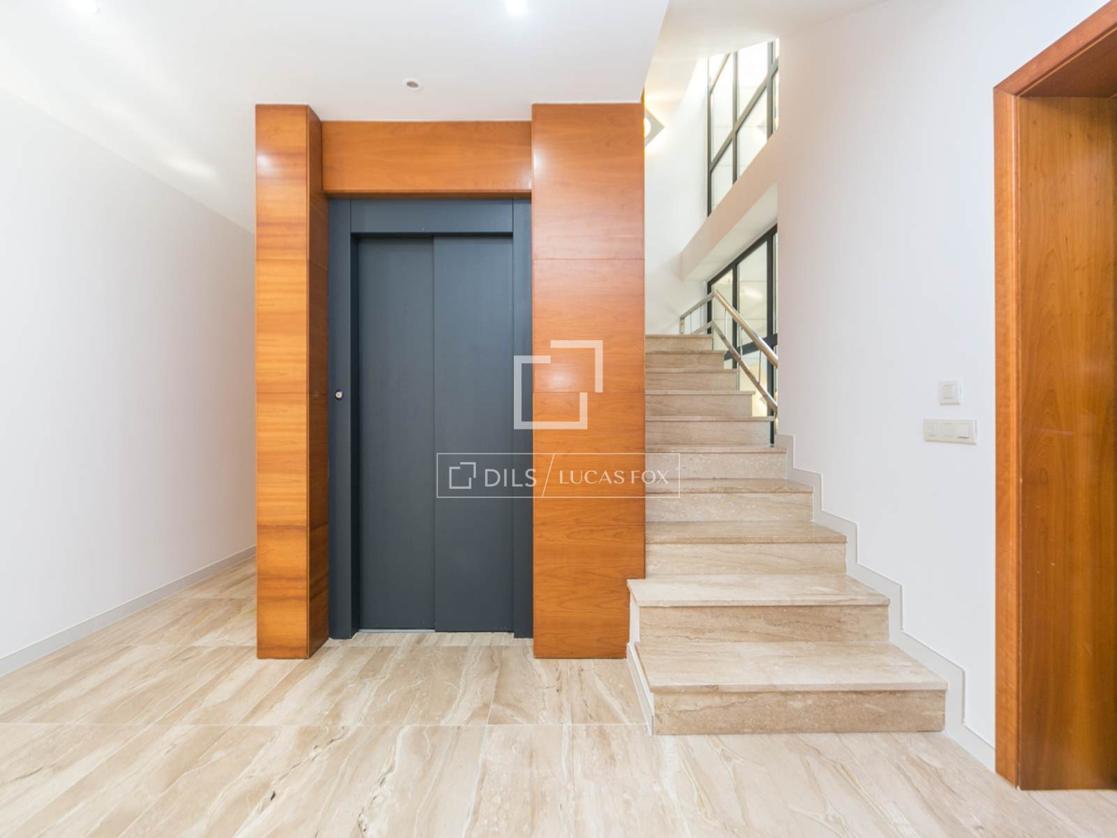 Villa a Sant Cugat Del Valles, Barcelona, Spagna 4 camere da letto, 587 mq. N° 150538