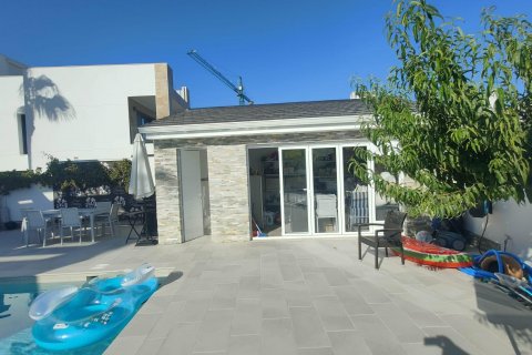 Villa zum Verkauf La Zenia, Alicante, Spanien 4 Schlafzimmer, 240 m2 Nr. 115578 - Foto 2