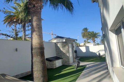 Villa zum Verkauf La Zenia, Alicante, Spanien 4 Schlafzimmer, 240 m2 Nr. 115578 - Foto 6