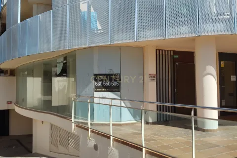 Retail store a Calella, Barcelona, Spagna 2 camere da letto, 63 mq. N° 191604