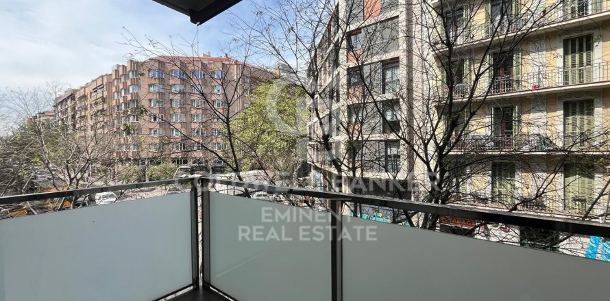 Wohnung in Barcelona, Spanien 3 Schlafzimmer, 118 m2 Nr. 159024
