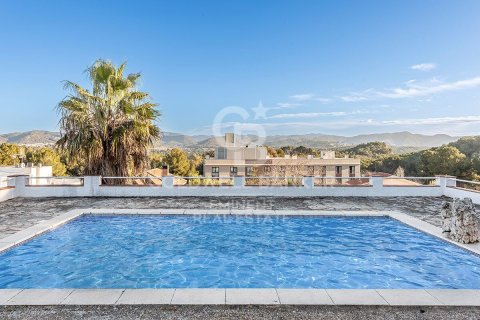 Huvila Sant Pere de Ribes, Barcelona, Espanja 7 makuuhuonetta, 466 m2 No. 159022