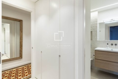 Apartment à vendre à Barcelona, Espagne, 3 chambres, 132 m2 No. 150559 - photo 28