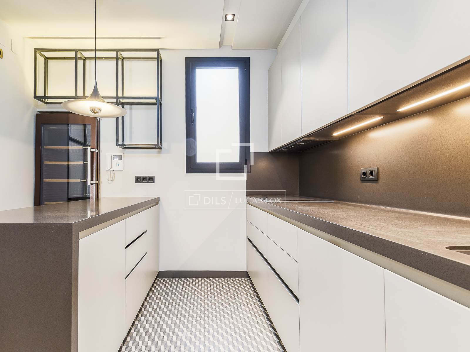 Wohnung in Barcelona, Spanien 3 Schlafzimmer, 196 m2 Nr. 150562