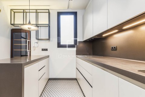 Apartment à vendre à Barcelona, Espagne, 3 chambres, 196 m2 No. 150562 - photo 17